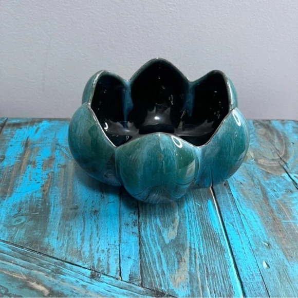 Vintage Blue Mountain Pottery Green Drip Glaze Lotus Bowl Planter - Picture 3 of 8